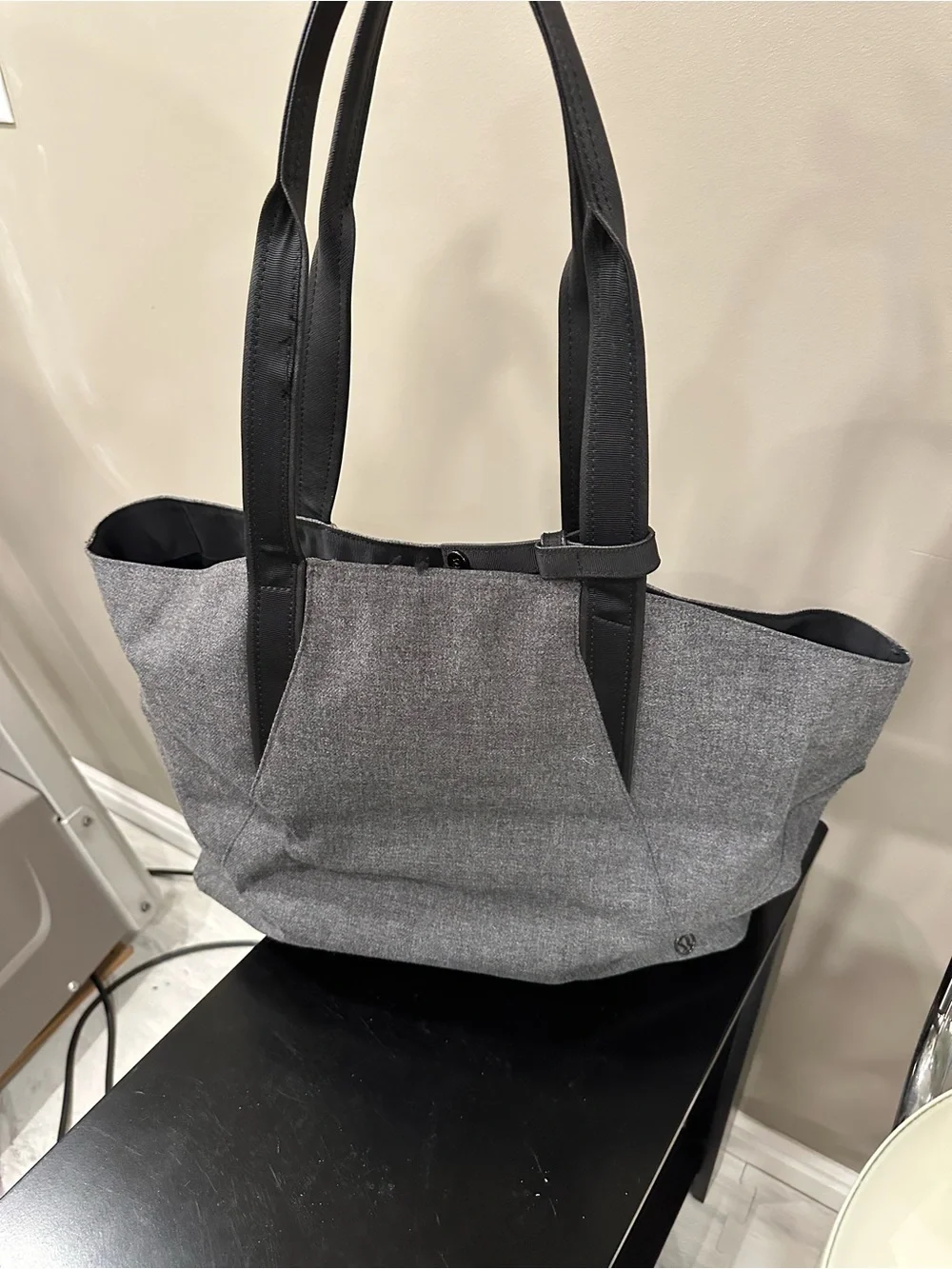 lululemon athletica stylish gray